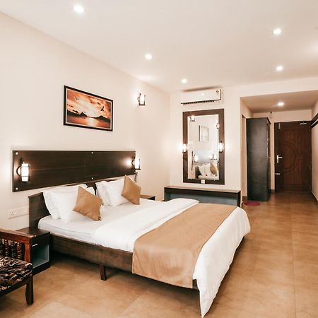 Asokam Beach Resort Cananor Exterior foto