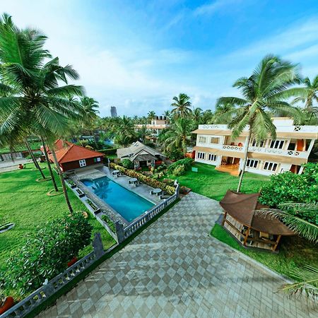 Asokam Beach Resort Cananor Exterior foto