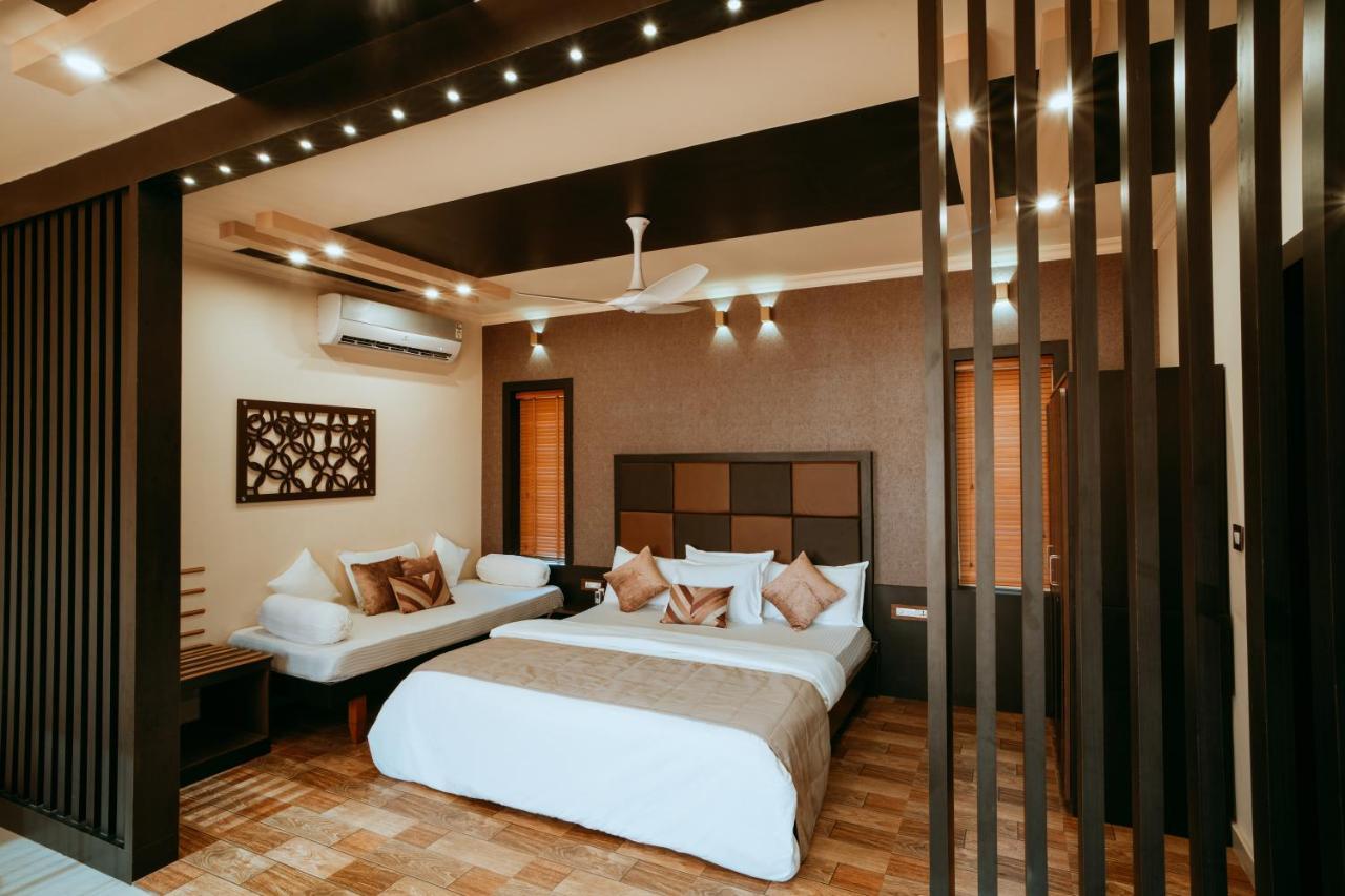Asokam Beach Resort Cananor Exterior foto