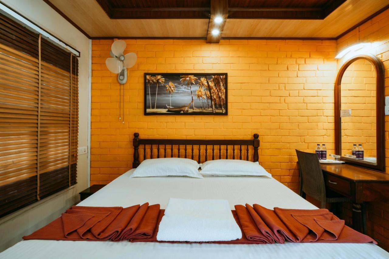 Asokam Beach Resort Cananor Exterior foto