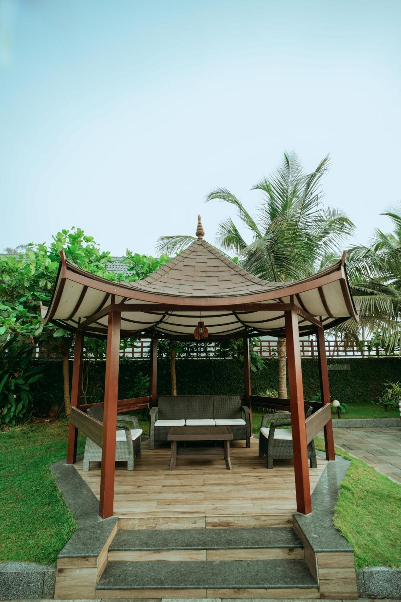 Asokam Beach Resort Cananor Exterior foto