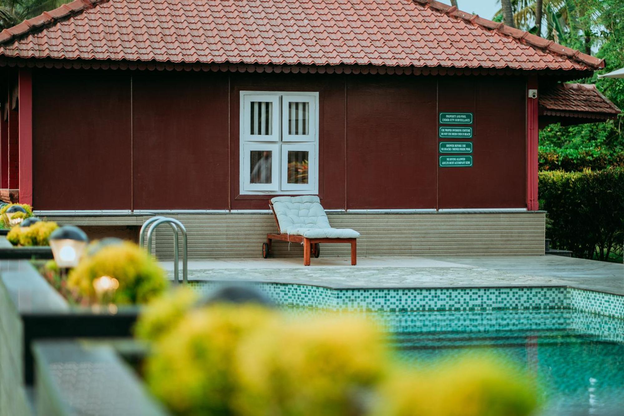 Asokam Beach Resort Cananor Exterior foto