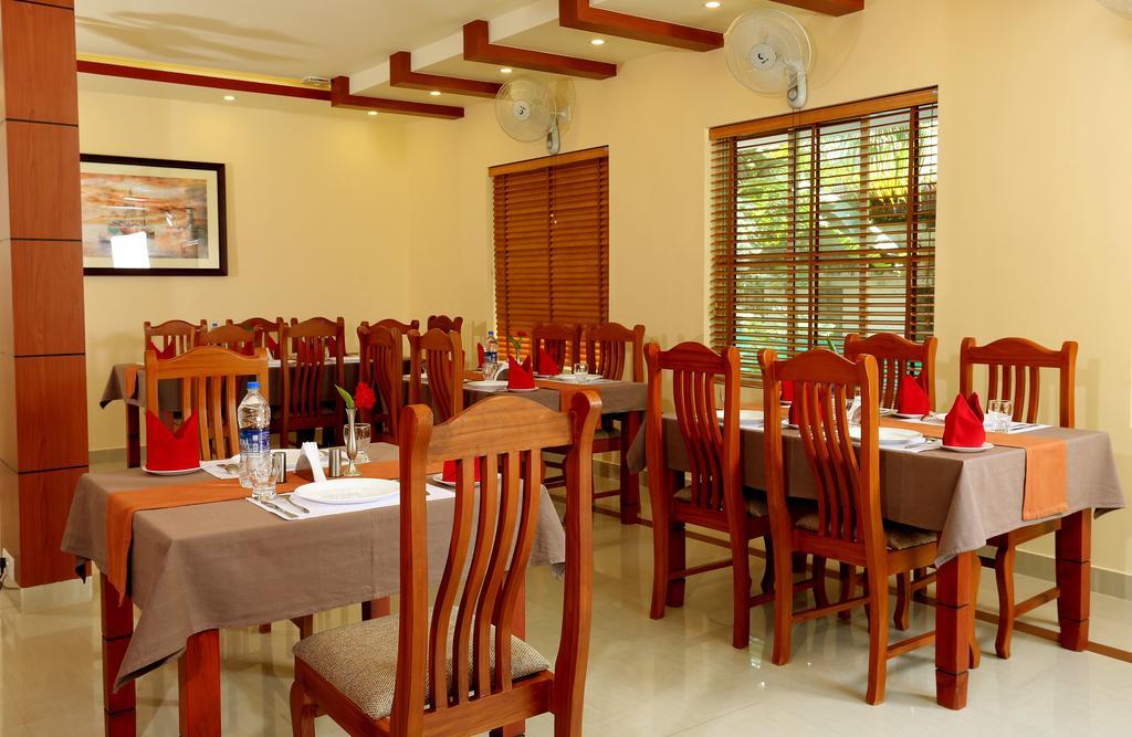Asokam Beach Resort Cananor Exterior foto