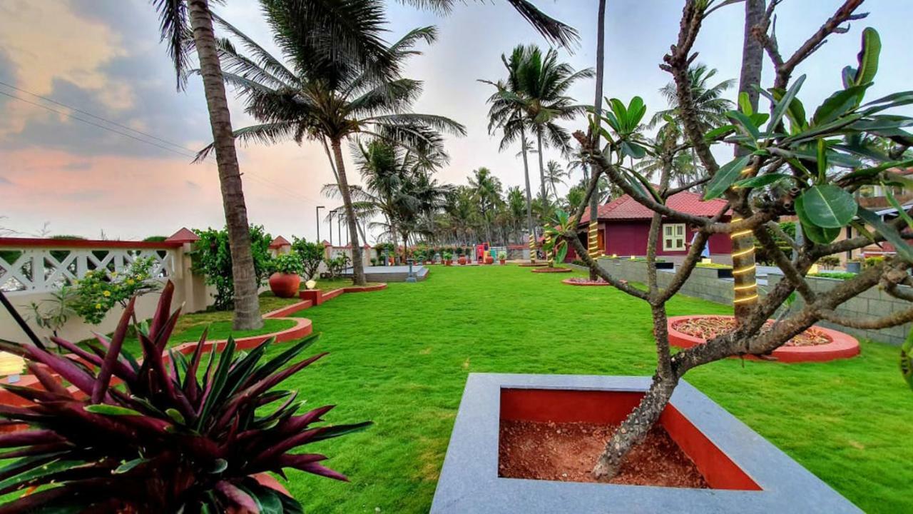 Asokam Beach Resort Cananor Exterior foto