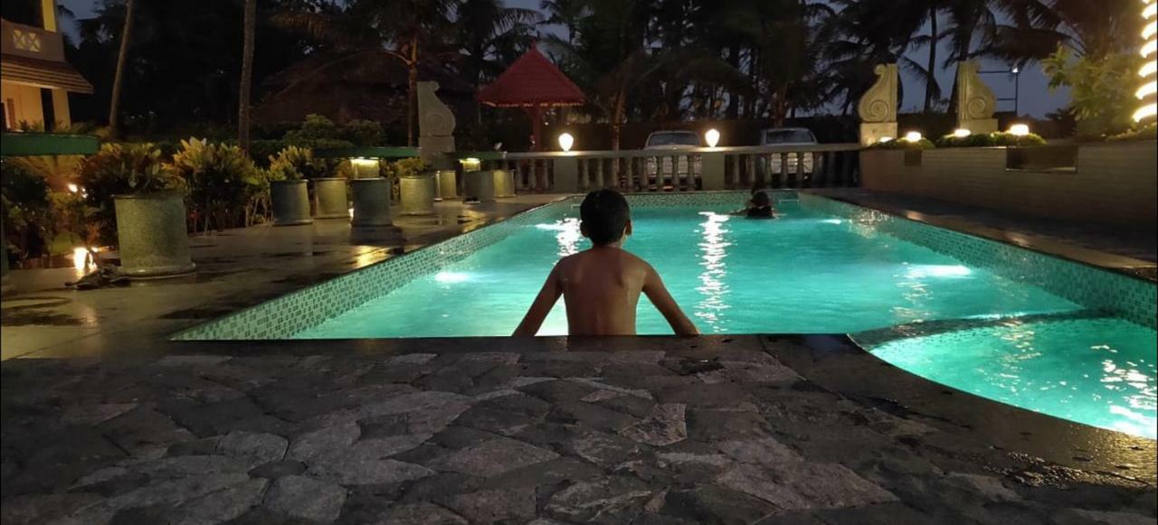Asokam Beach Resort Cananor Exterior foto