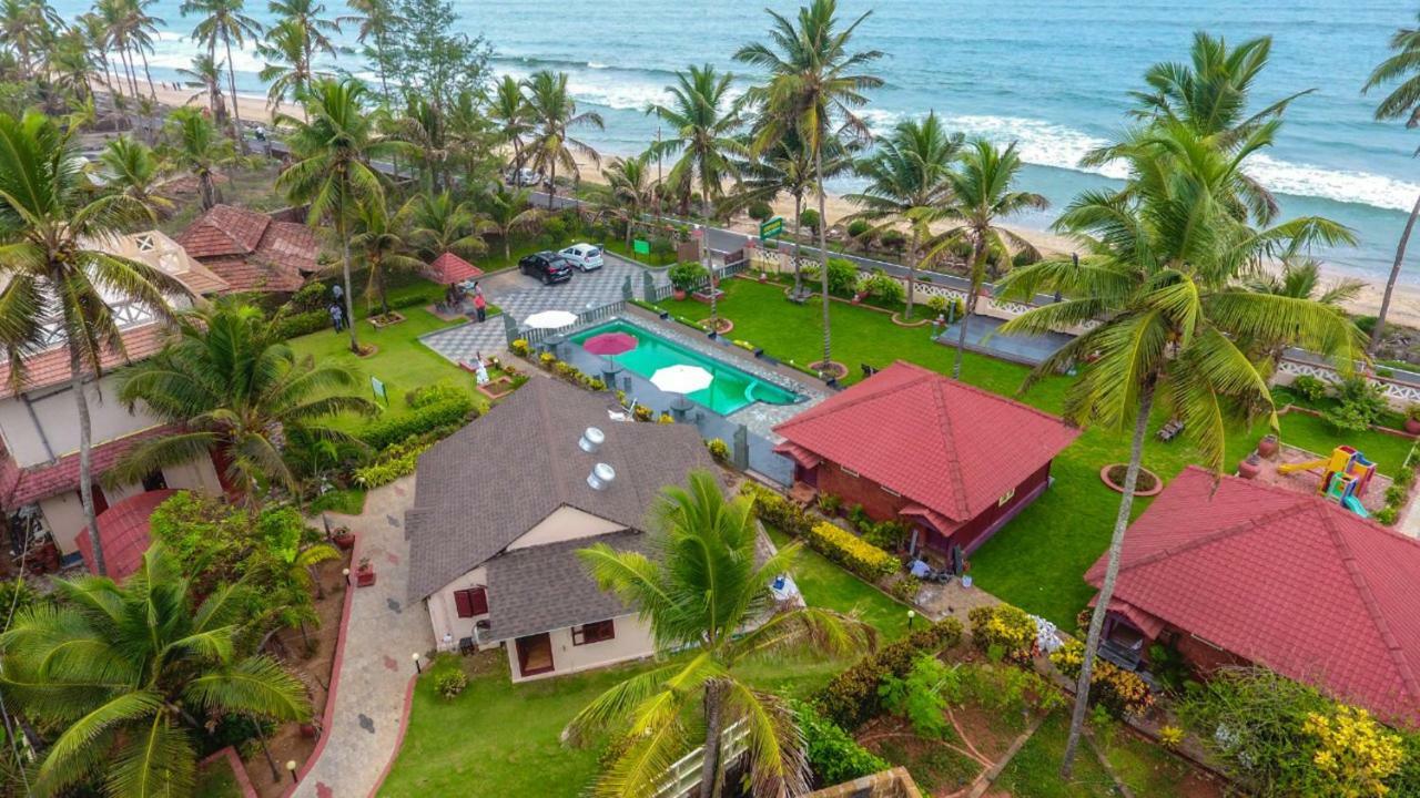 Asokam Beach Resort Cananor Exterior foto
