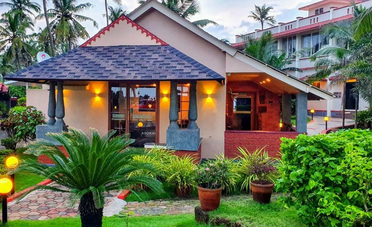 Asokam Beach Resort Cananor Exterior foto