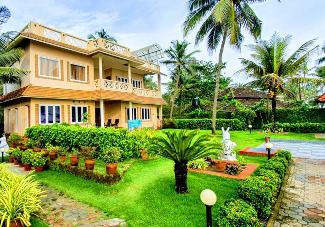 Asokam Beach Resort Cananor Exterior foto